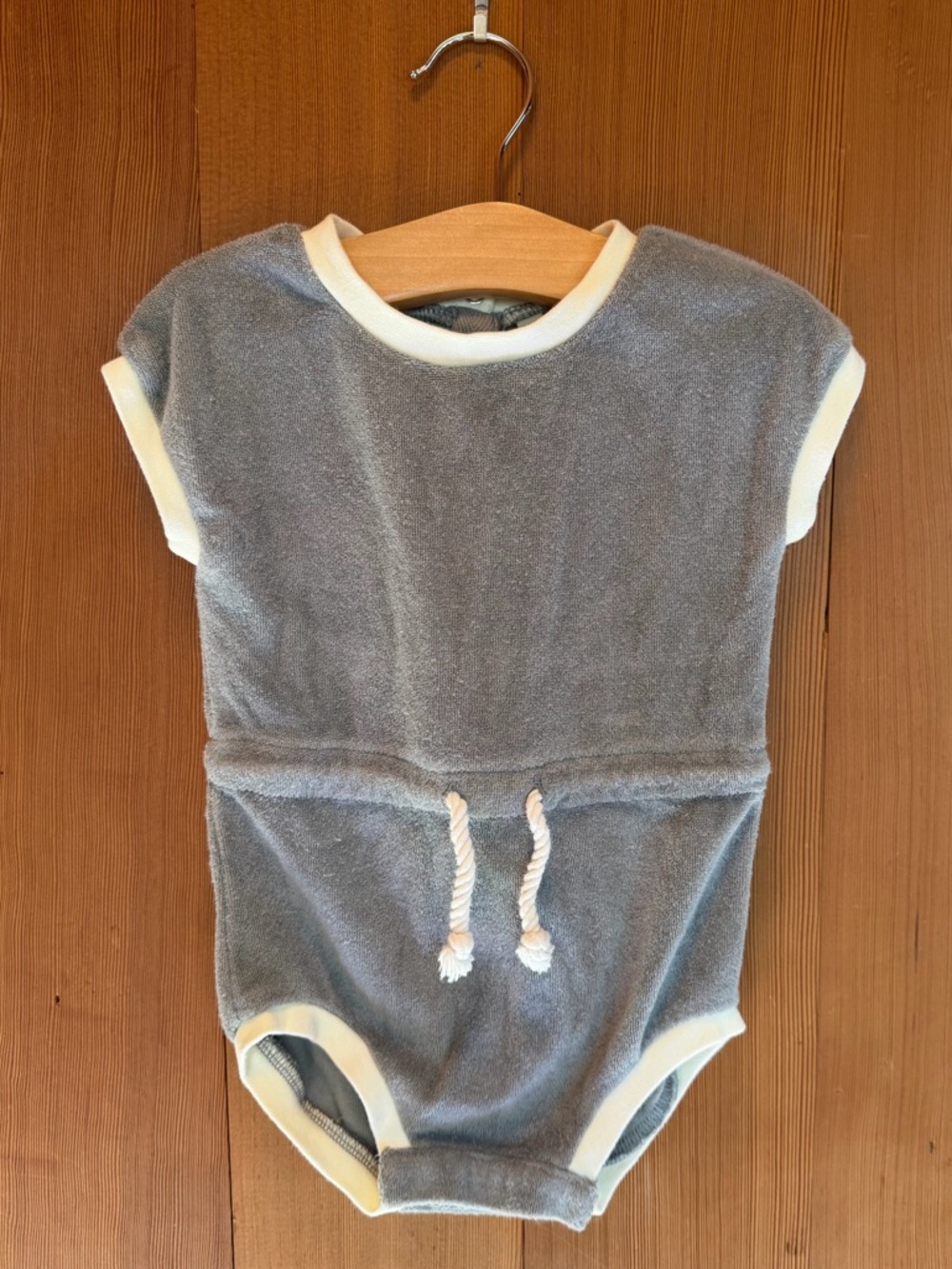Quincy Mae Gray Terry Cloth Retro Romper (6-12 months)